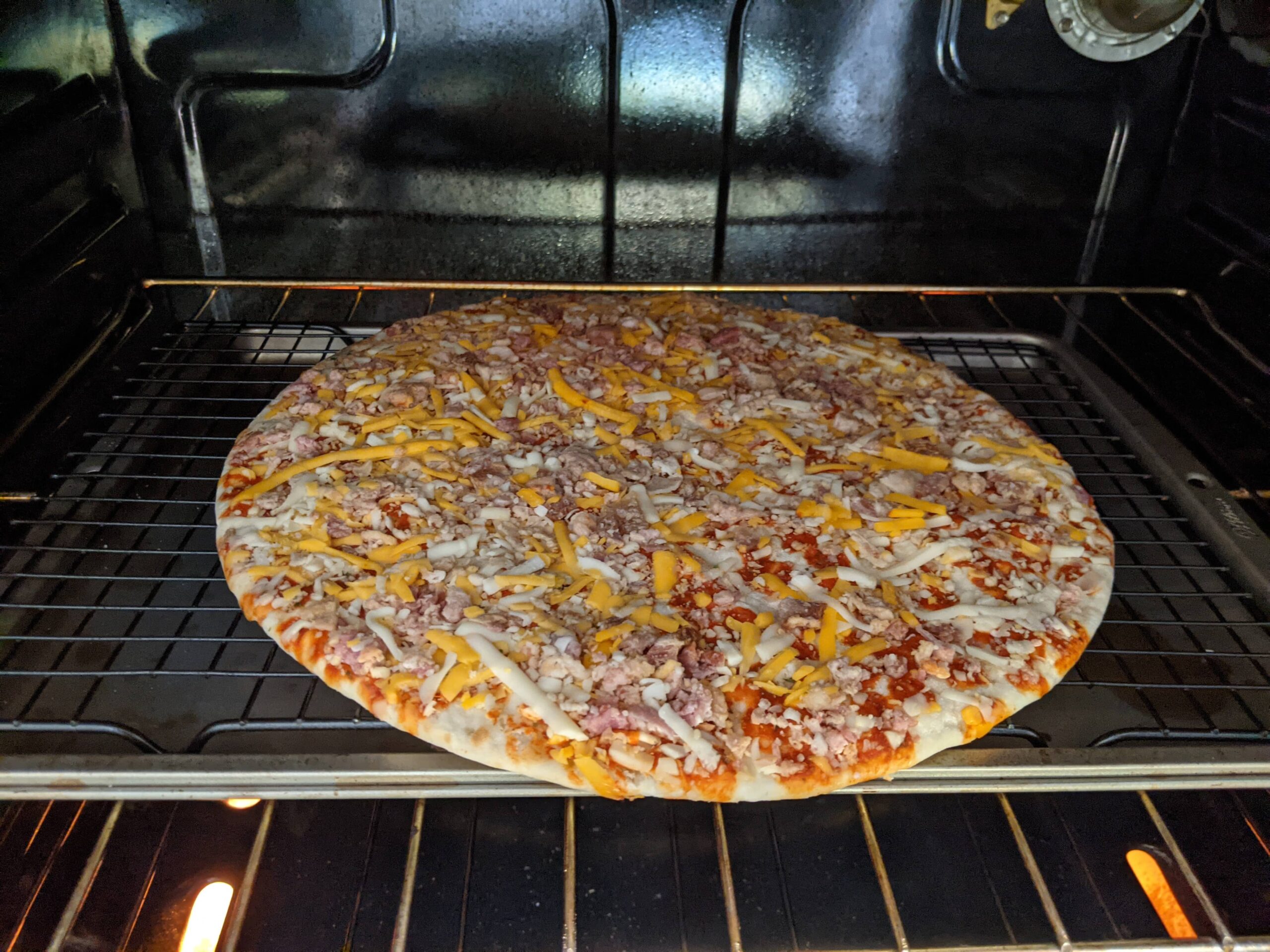 walmart-pizza-extreme-bacon-2