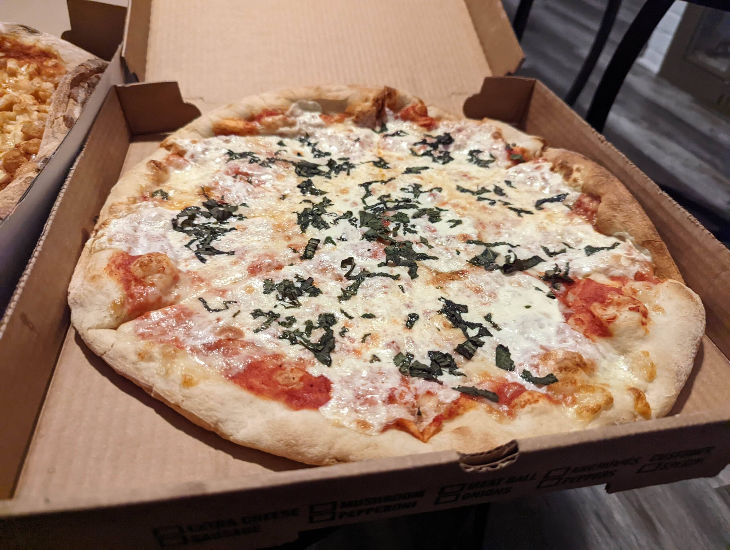 8-dominicks-small-margherita-pizza