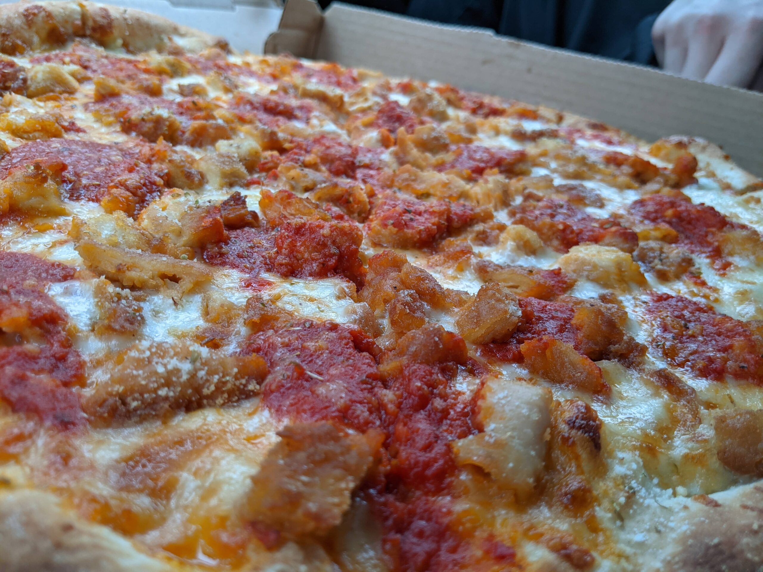 16-anthonys-pizza-levittown-large-chicken-parm-pizza