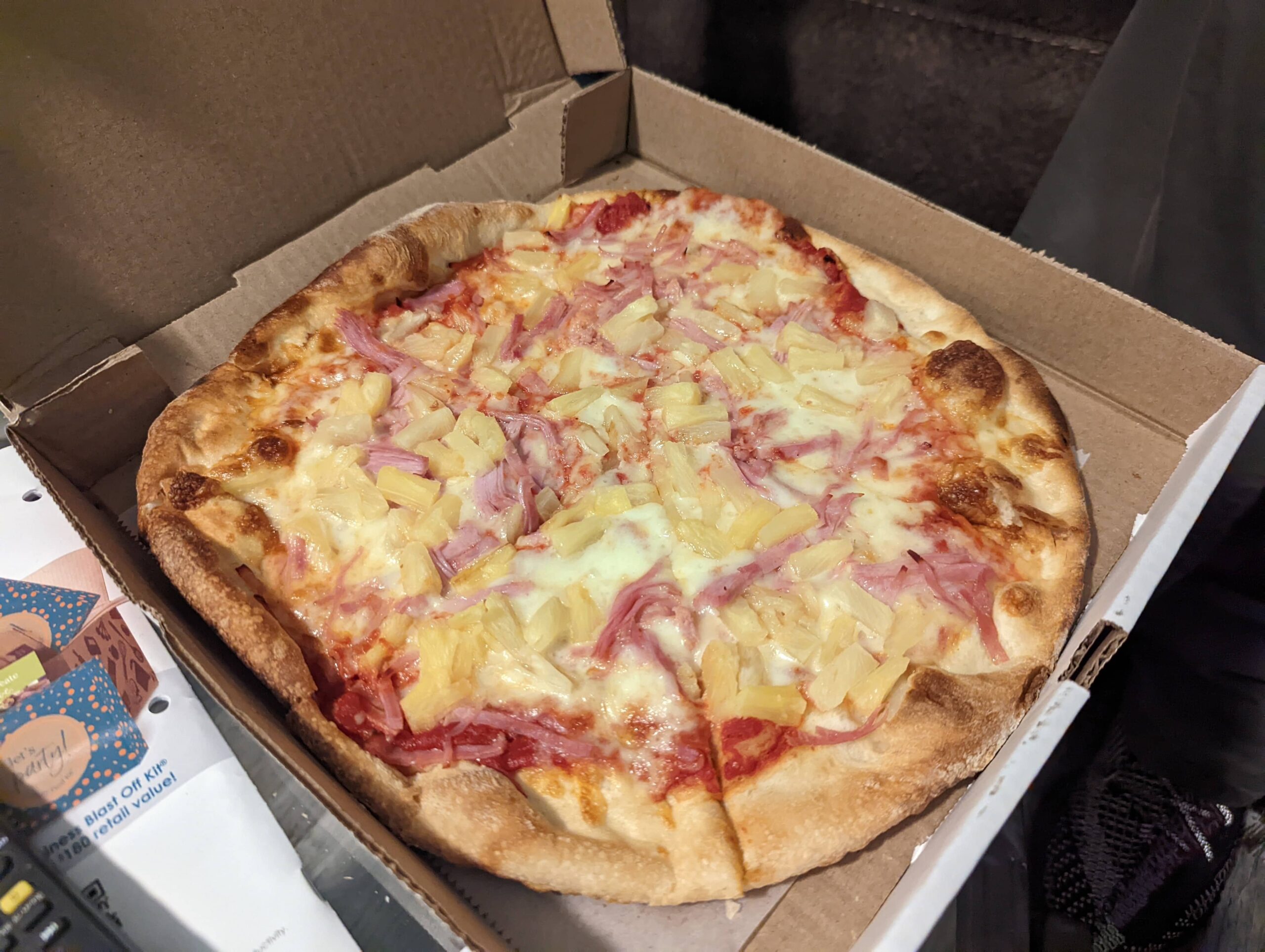 19-anthonys-pizza-levittown-hawaiian-pizza