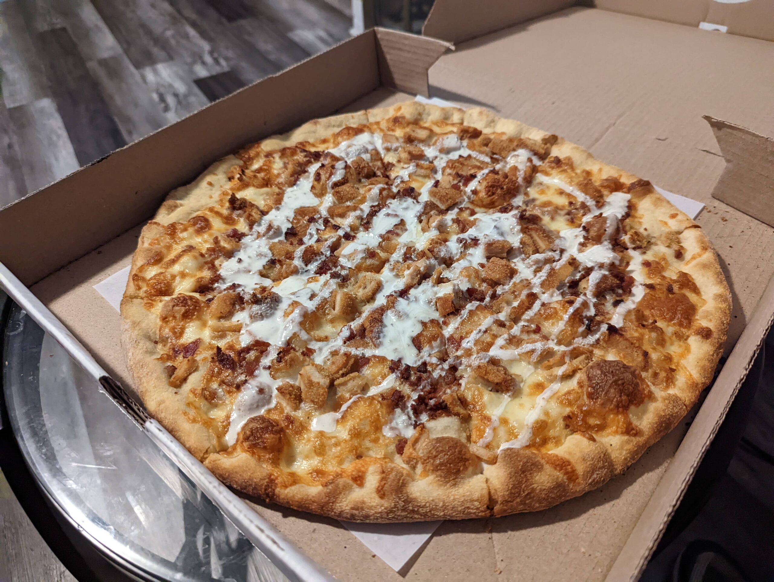 7-villa-rosa-large-chicken-bacon-ranch-pizza